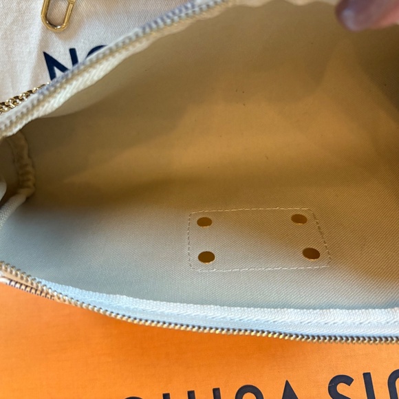 Louis Vuitton Damier Azur Eva Clutch--DISCONTINUED! - Picture 7 of 10